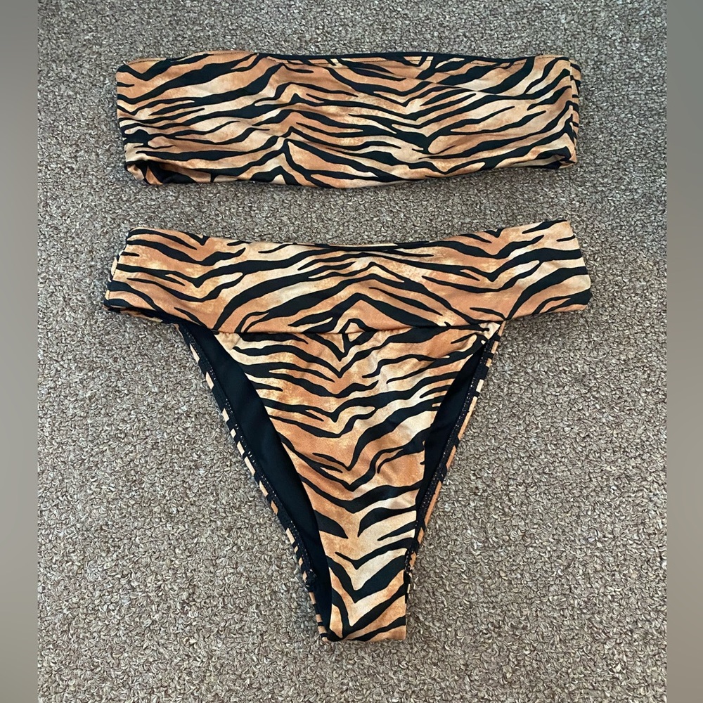 Kendallxkylie bikini.